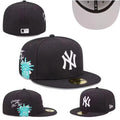 New York Yankees 59FIFTY Fitted Hat with Statue of Liberty Embroidery – Black