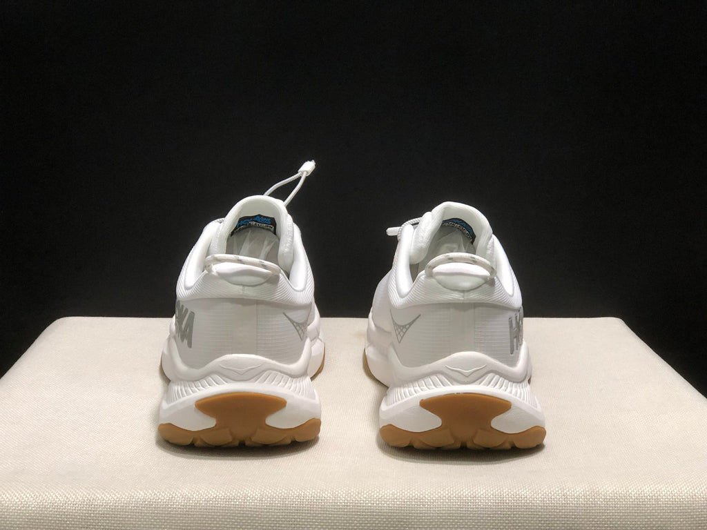 HOKA ONE ONE SKYFLOW