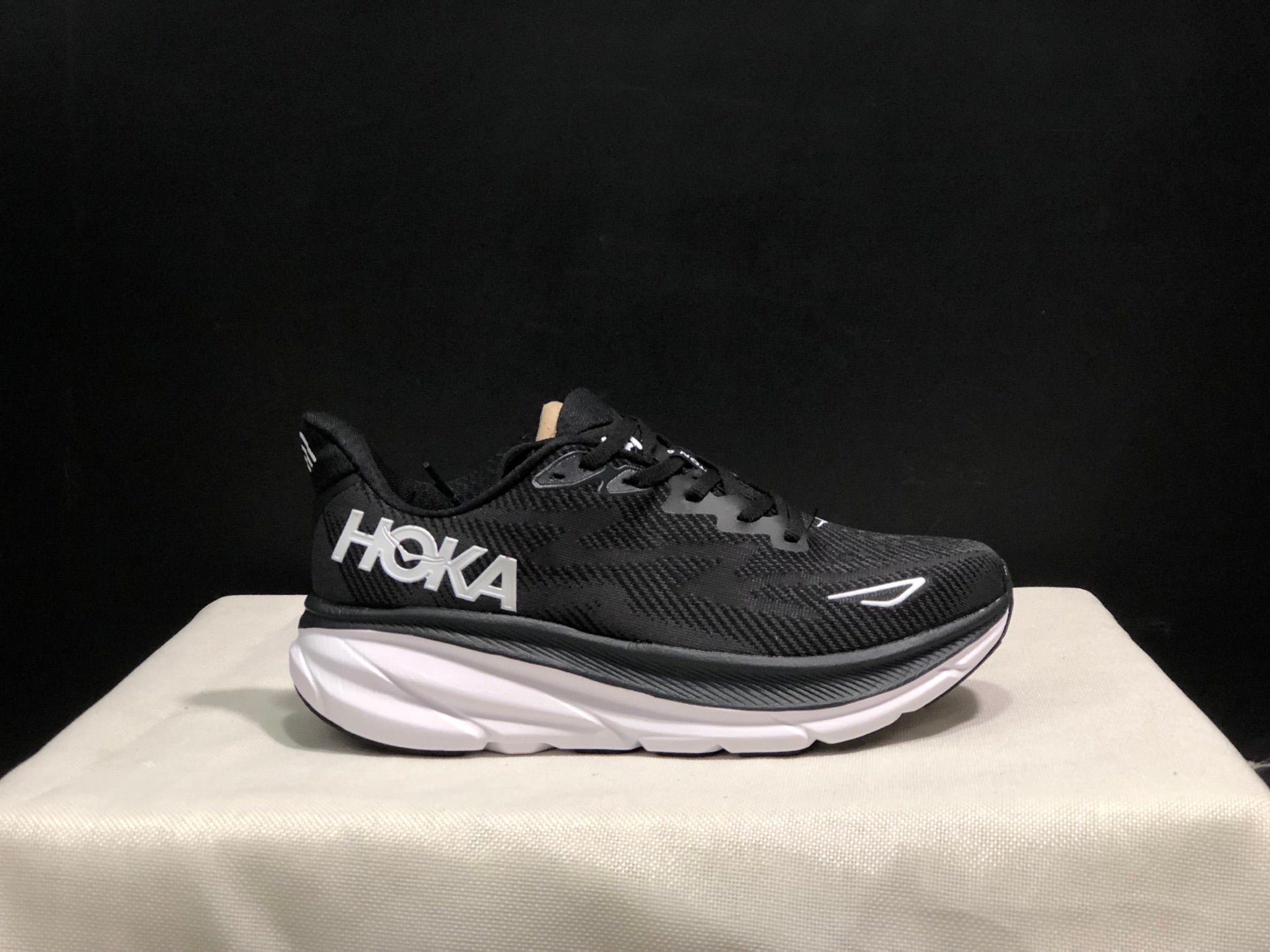 HOKA ONE ONE Clifton 9
