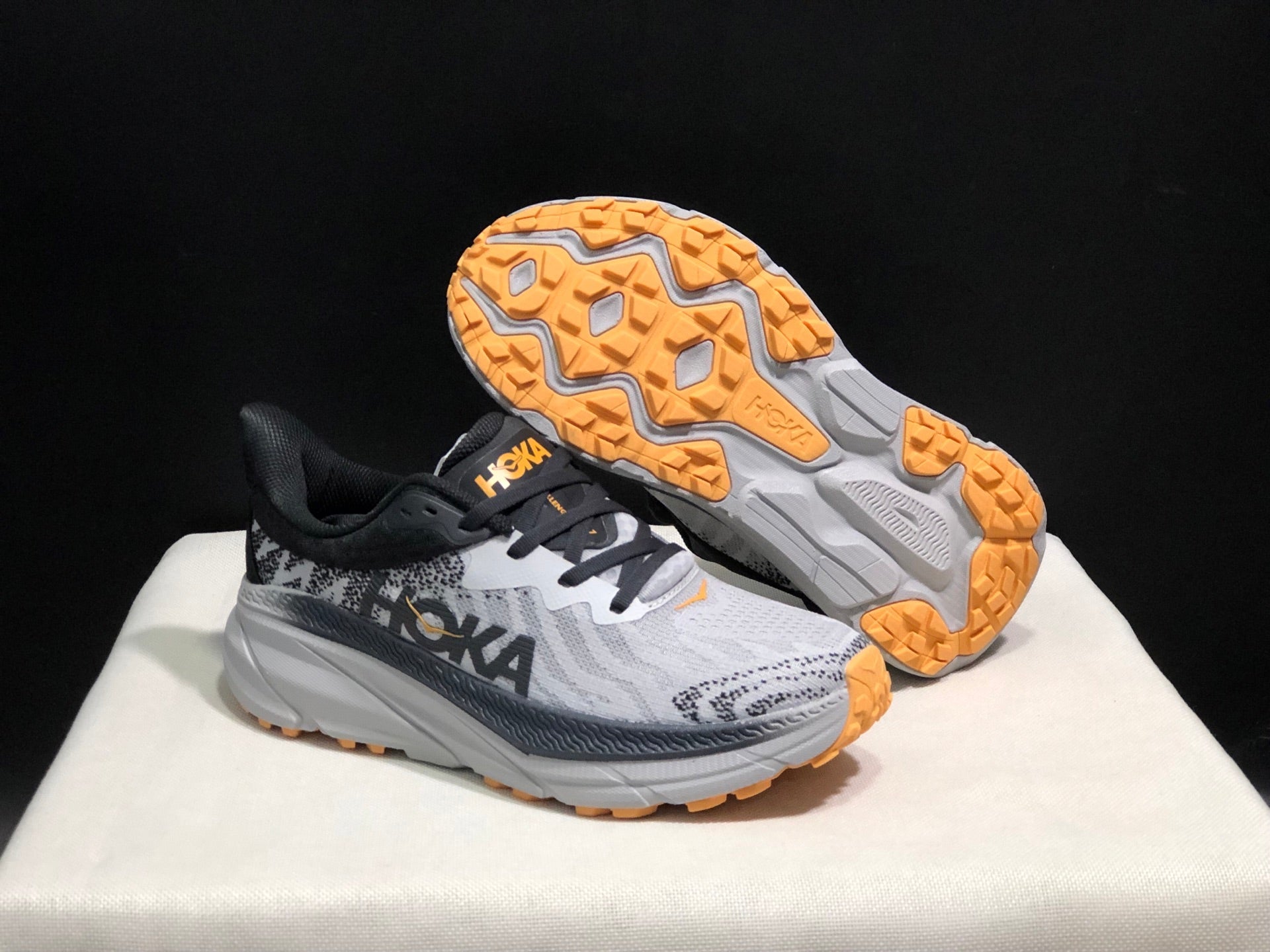 HOKA ONE ONE Challenger 7
