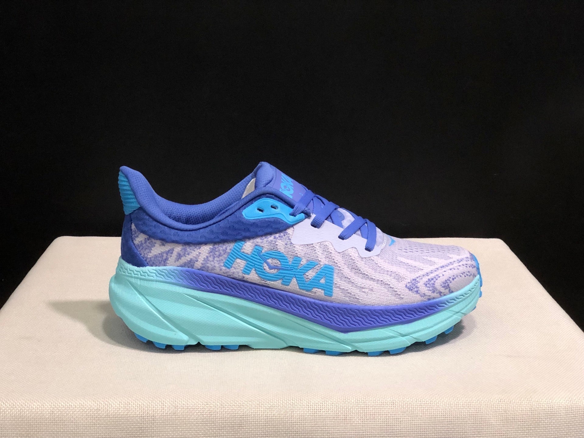 HOKA ONE ONE Challenger 7